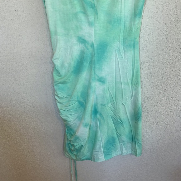 Lovers and friends Elijah Dress in Seafoam Tie Dye - Picture 11 of 13